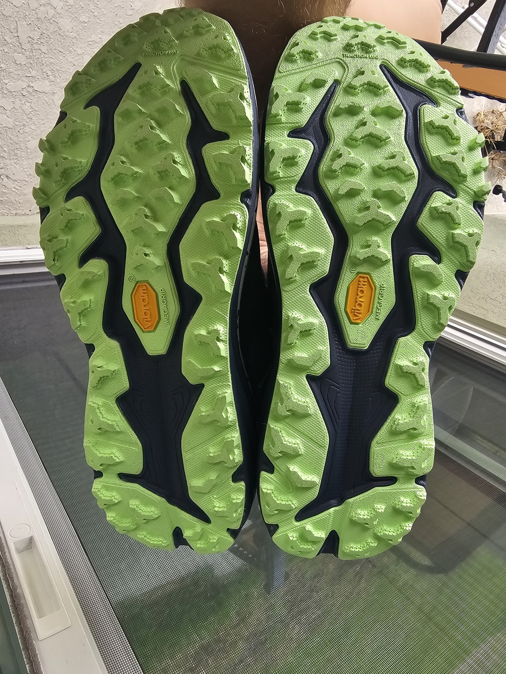 Size 11 - Hoka Speedgoat 6 Droplet Nautical Dusk - Picture 4 of 8